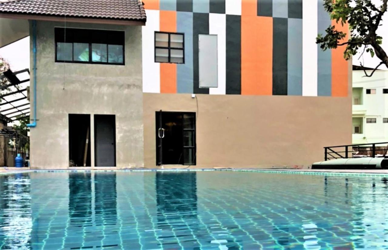 Rabbit Hotel Phimai Exterior photo