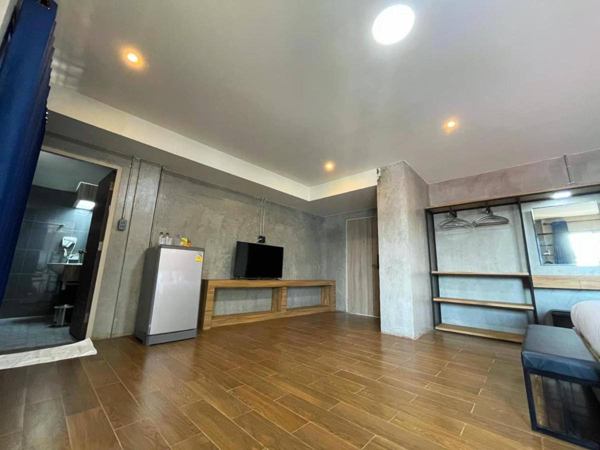 Rabbit Hotel Phimai Exterior photo